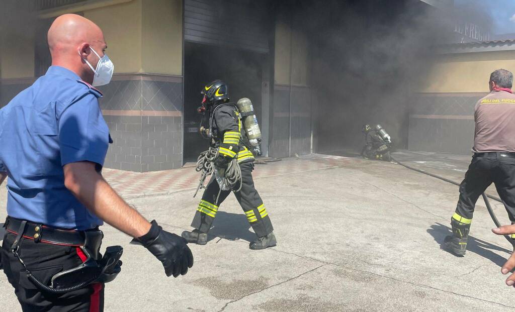 Incendio casa pomigliano