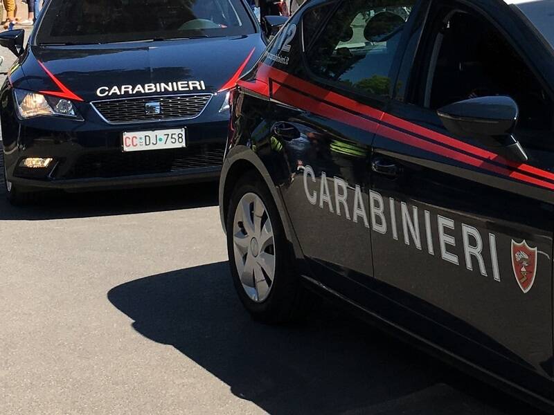 Auto carabinieri